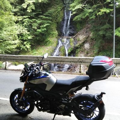バイク、クルマ、アニメ、プラモが好きな、おっさんライダー
バイク遍歴
YSR50
GF250S
SRX400(90)
NSR250R(87)
TT250R Raid
DT230 LANZA
SDR200
TDM850(99)
ZRX1100
WR250X(07)
MT09SP(20) 今ココ