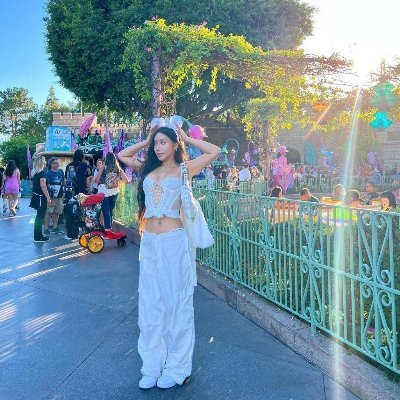 🌈When you are wasting time, how many people are desperate. Don't choose comfort on the days when you should struggle the most.✨Travel🌄US🇺🇸Golf🏌🏻♀️Wine🍷