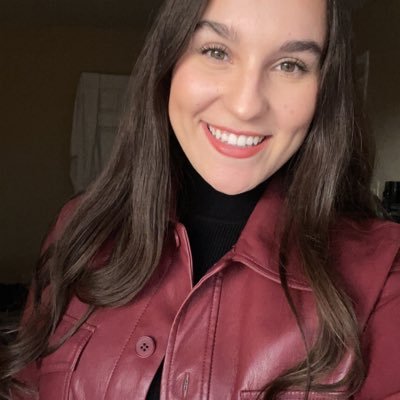 MirandaH_89's profile picture. Writer & puck stopper. #31InOurHearts