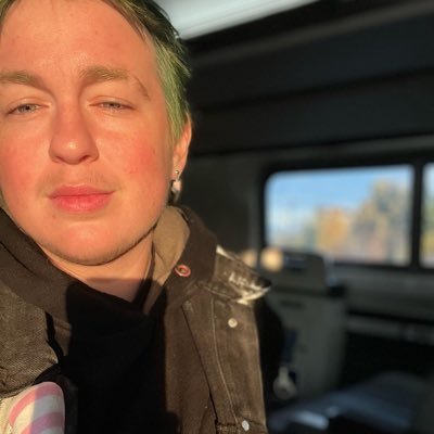 notbeetlejuicee's profile picture. Documentary "His Name Is Eddie" Director & Pastry Chef #notbeetlejuice 🚫🐞🧃- Pato's coming soon #safespace 🏳️‍🌈- BLM