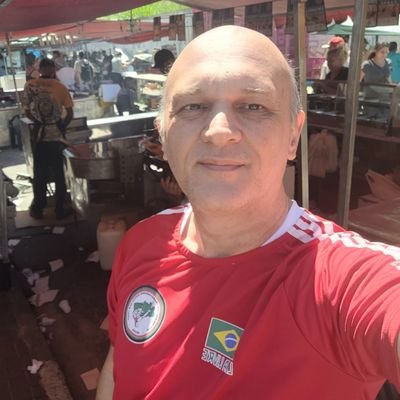 Luto pela equidade, sempre.
Lulista/Petista, Umbandista filho de XANGÔ e CORINTHIANO de alma.