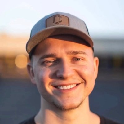 hunter_ceroy's profile picture. Sold my 7 figure agency for multiple millions, teaching closers how to make $12k+ every month. if you want to learn how hit the link!