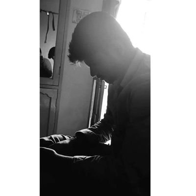 Yashwanth_2183's profile picture. N T R 💛
#attitude
karma hit back⚠️