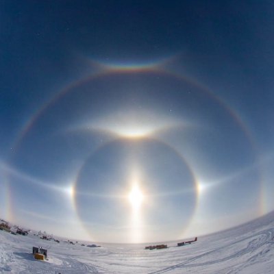 Interested not interesting. 
Anthropology, documentary making and star stuff.
Images: Scott Horton (By-the-wind sailors Velella sp.); DJ Jennings (Sundogs etc).