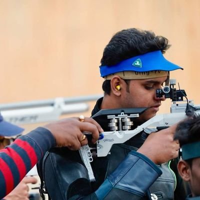 Rifle Shooter, Aspiring Sports Journalist, Digital Marketer