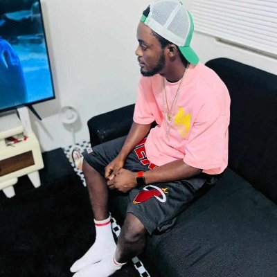 sandramills301's profile picture. 