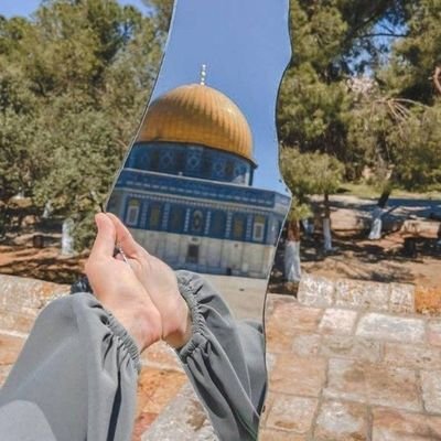 ~||ربما الاسباب تهيأت والجبر قريب||~.
سبحان الله وبحمده سبحان الله العظيم♡︎
