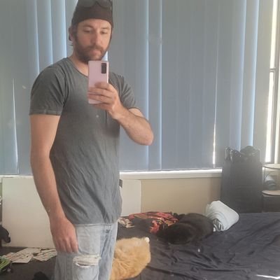 Sammy2can13's profile picture. Just an Aussie guy who loves a meat pie❤️