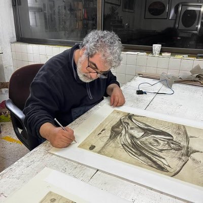 MARCo ZAMUDIo nace en 1973. Licenciatura Artes Visuales 1995. Primer lugar Arte Sacro 2006. Murales STCMetro 2010-2013. Sublimes Irredentas 2013. Y CONTANDO ...