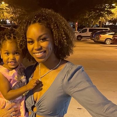 mama 👩👧💕 minding my business, so you should do the same