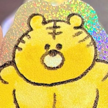 いつも二足歩行 💪🐯🦶🌹 💪🐯✌️🏋️🐯👉 LINEスタンプhttps://t.co/chE8minJJO