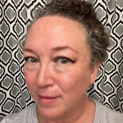 Frontend design geek, knit sensei, spinner, and my own life-sized super-heroine. Find me @roralee@mstdn.social