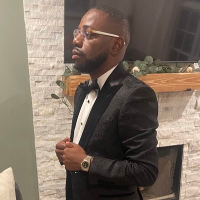 Entrepreneur - CEO of Black Millionaires @blackmillions_ Watch my Podcast ⬇️⬇️⬇️