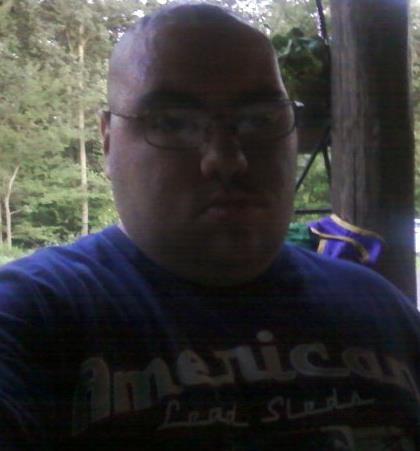 alex_toce's profile picture. names alex im 20 live in berlin connecticut with my parents brother and best friend nick cerniglia