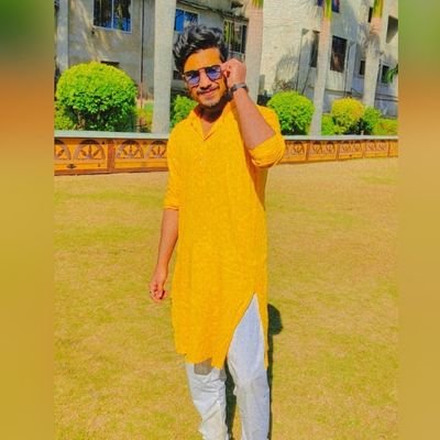 Sanskar_prof's profile picture. open source 🌎
A Developer 💫 
Front-end developer
music person 🎧