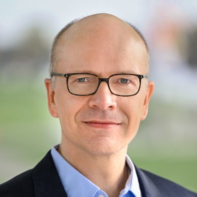 Axel_K's profile picture. Freelance journalist.
Mastodon: @Axel_K@norden.social