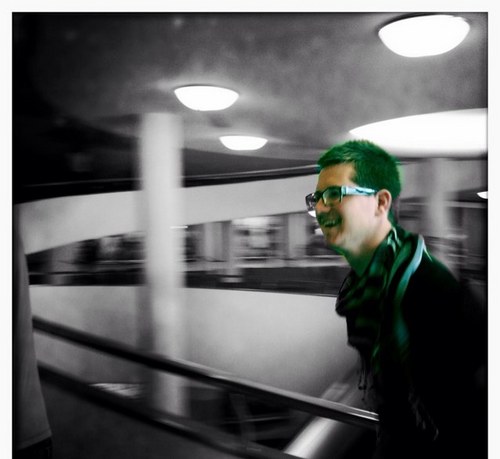 opouly's profile picture. I think I'm existing.