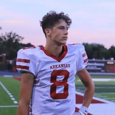 CO '24, 4.0 GPA 5'11'', 175lbs // 40: 4.57 // 🏈: All-State QB, WR, S // ⚾: SS, 3B, 2B, OF @ Arkansas High School 🐗⏳Uncommitted @CoachTreyOutlaw @coachtwilson