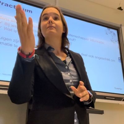 Docent NaSk // Edublogger // Schrijft en filmt over haar leven als docent // Teacher // #ADE2019 // Beeldcoach // Onderwijstrainer, coach & facilitator //