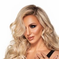 The Queen NOT @MsCharlotteWWE (@upholdsalegacy) 's Twitter Profile