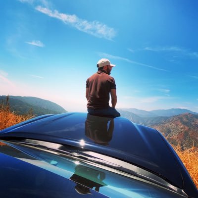 CRELev's profile picture. Real Estate Finance | 20+ Years Jungian Psychology | Jeep Life | Photography | Extended Water Fasting