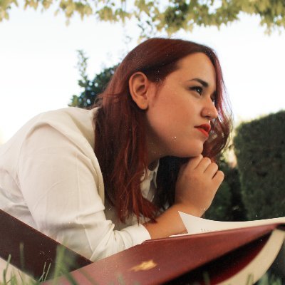 ReinadeTinta's profile picture. Autora de:
🦋Mariposa suicida
❄️Un corazón de hada en una noche de invierno
🧜🏼‍♀️El cuadro de la sirena
🎈El mal que nos devora
... más otros libros y cuentos