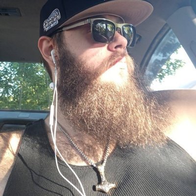 Dad, gamer, Streamer
(https://t.co/kwZzSNKW12)
The Beard Club 
(https://t.co/YDRbCmFyFq)
Source Gaming
(https://t.co/Q15qvLqhx1)