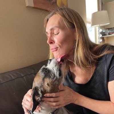 FredaMills343's profile picture. Self love and love to chat