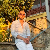 oğuzhan çomçalı (@__comm__) 's Twitter Profile