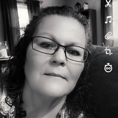 lenore_sillik's profile picture. 