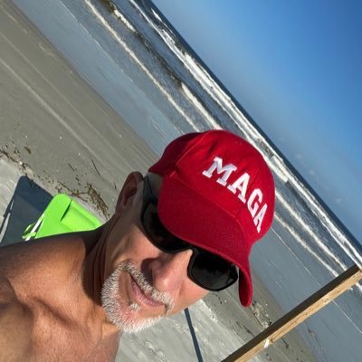 MAGA 🇺🇸🙏🏼❤️ Donald J Trump is the CIC ! We are in continuity of government! The military is in control! https://t.co/keVVZ96Wxo