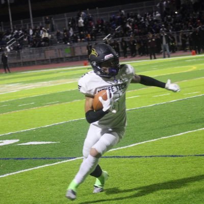 Andrew Luo | Staten Island Tech HS | 4.0 GPA | CO’23 DB/WR | 5’11 150 lbs | email: andrewluo899@gmail.com          Head Coach: @ChrisAppJr5