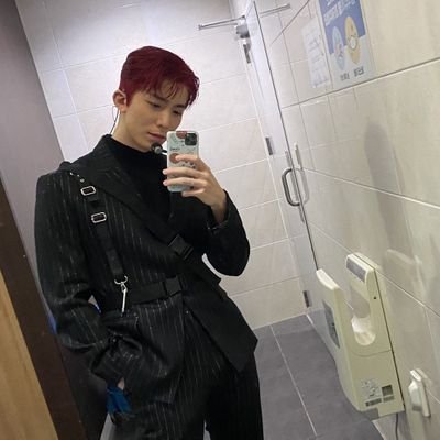 hwippedforu's profile picture. For #sf9 🔝 #loona 🦋 #woodz 🌱 #namjoohyuk 🍑