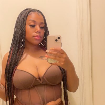 MILF MUM(5)🥰😏spiritual being living in a human body! 🌈DOPE ASF 😘😏but life is all about balance! ⚖️🖤🤍