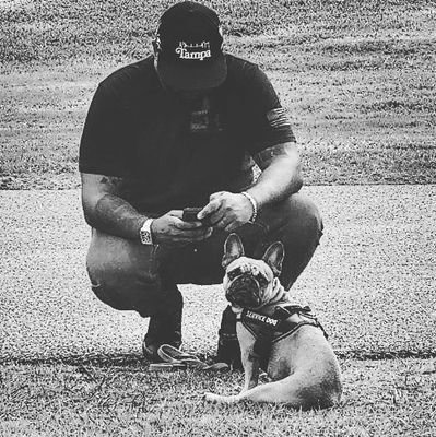 Crown_Viii_'s profile picture. Best to have less thunder in the mouth and more lightening in the hands.