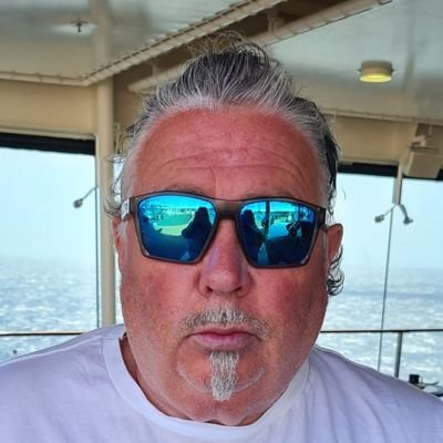 Humanist. Clash City Rocker. Trade Unionist. Old Punk. Rude and Reckless. Aim Trader. Trust is a very valuable Commodity in short supply, #CFC #UTC.