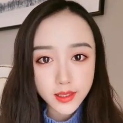 lili33544717's profile picture. 