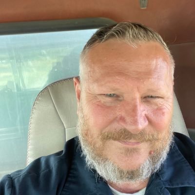 RADINMO66's profile picture. 