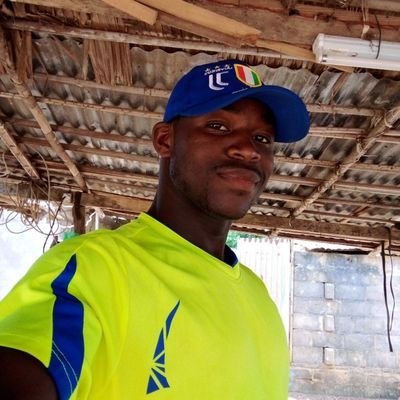 hello I am a tiler based in Ivory Coast I like football and I belong to a maracanier club.I'm 1m65 I paise 75 k