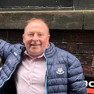 peterob12's profile picture. Leeds United, Technology and enjoying life. we are not here for a long time 🤪