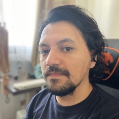 ingeniero de software, guitarrista, papá Huron y gatuno, vivo y dejo vivir y felizmente acompañado 😘