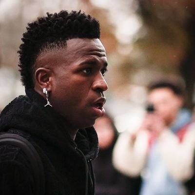 PabloDGreat2's profile picture. 🐂:CR7❤️👀 ||#KB9😍 || @RealmadridCF🤍🤍 || Proud of #Halamadrid❤️😍 ||