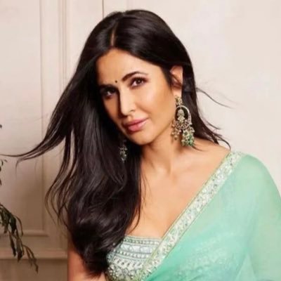 Welcome to the © Official Katrina Kaif Fan Club from Germany! ❤ Katrina Kaif is not on Twitter. Everybody is welcome on our Fan Page :) ✨