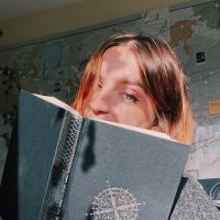 Liz ✨ (@lizreadthat) 's Twitter Profile