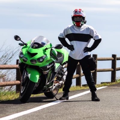 ※21歳、大学生‼️ Ninja H2 CARBONのオーナー目指して貯金中！！2020年10月3日(土)ロードバイクデビュー🚴‍♂️ 2021年6月20日(日) オートバイデビュー🏍