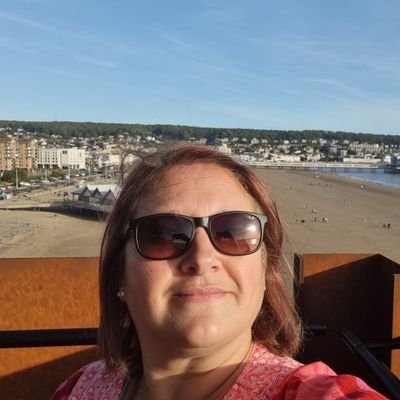 Senior Cardiology Research sister. Enjoy cooking, travelling and socializing with friends. I love swimming. Mum of 3 wonderful kids. Views are my own