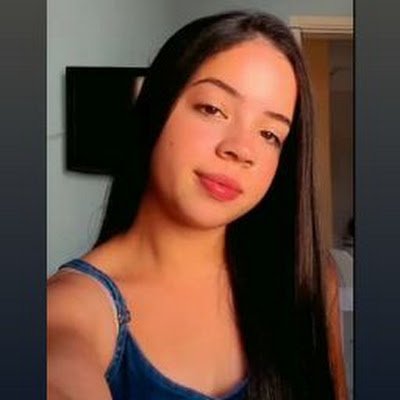 ohh_iskaty's profile picture. Worry about being happy, not about trying to be remarkable 🦋