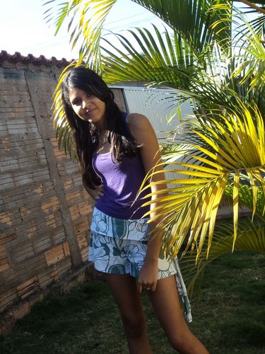 ❤______❤Quando se ama, não é preciso entender o que acontece lá fora, porque tudo passa a acontecer dentro de nós. 
se vcs quizerem s2.;.