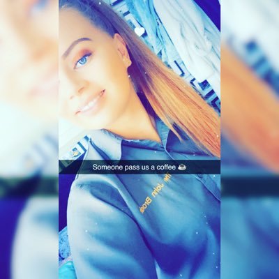 _XRheeC's profile picture. * 23🌛💫 * Property negotiator * Real Estate, DipHe Graduate* *LFC❤️🔴*