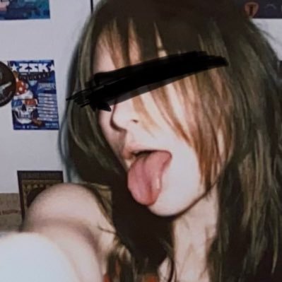 guessitsamelie's profile picture. with great hotness comes great responsibility (she/her) • fck nzs •